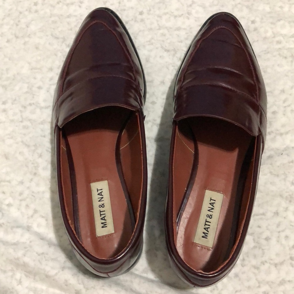 Pointed toe loafers